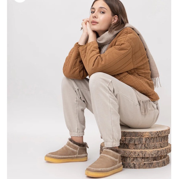 Anthropologie NWT Nyuki Low Natural crochet  Suede Laidback London Ankle Boot🙏 - Picture 3 of 14